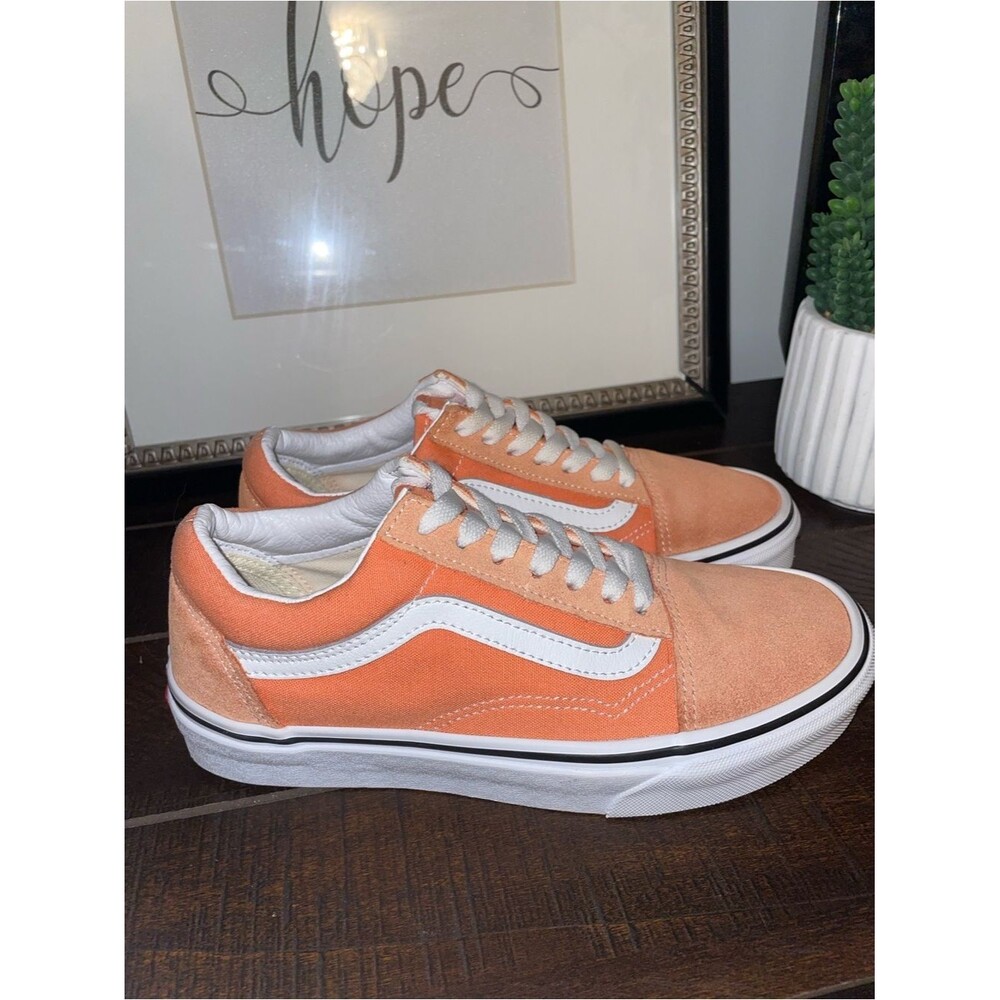 Vans Off The Walls Orange & White Low Top Old Skool Sneakers Size 7 NWOT